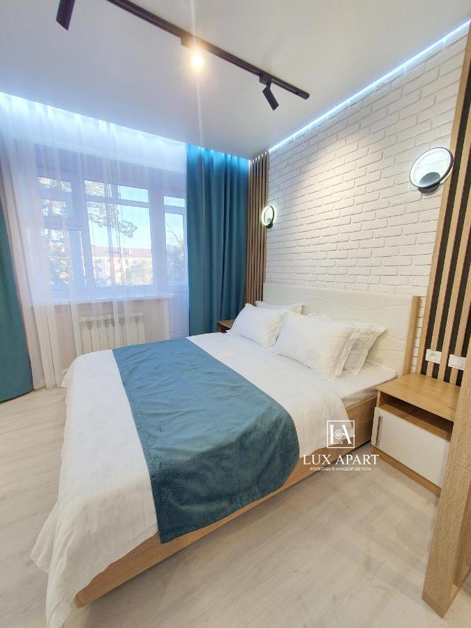 Lux Апартаменты В Центре Караганды На 45 Квартале Karagandy Exterior foto